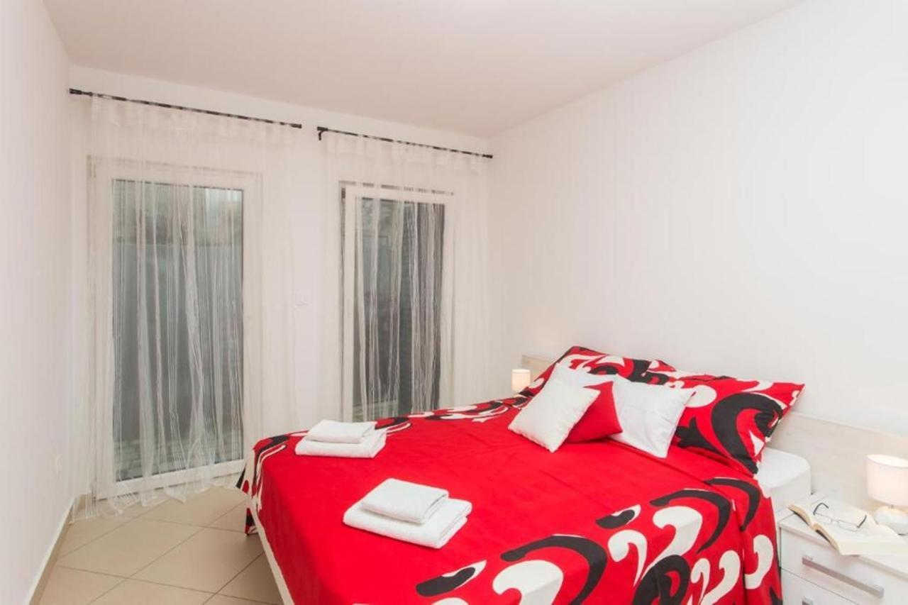 Apartment Pekoc *