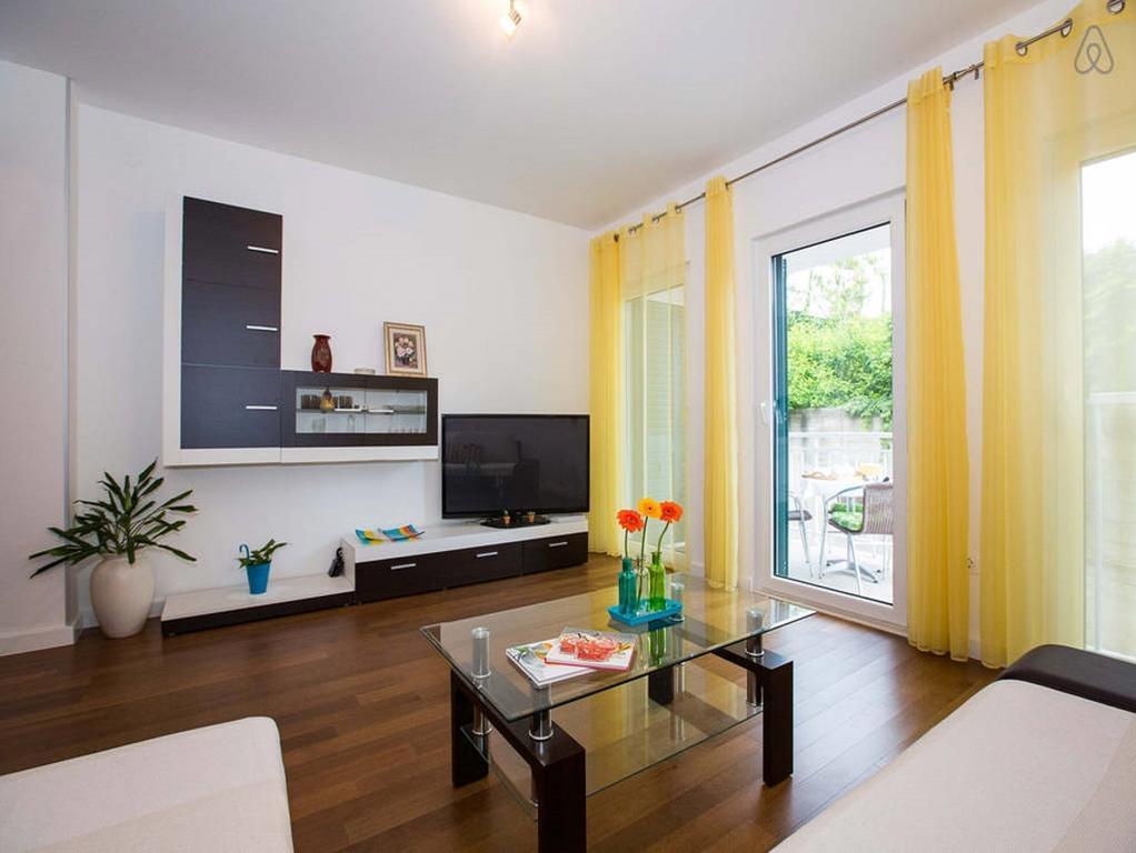 Apartament Pekoc *
